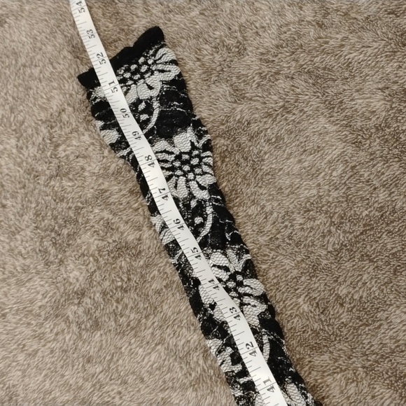 Angela Keslar NWT Exaggerated Sleeve Lace Top - Picture 7 of 8